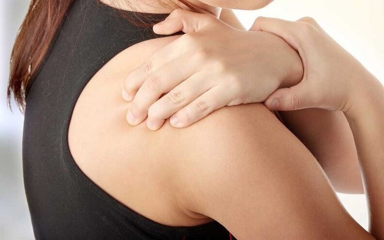 Péng ënnert der Schëller Blade vum Réck